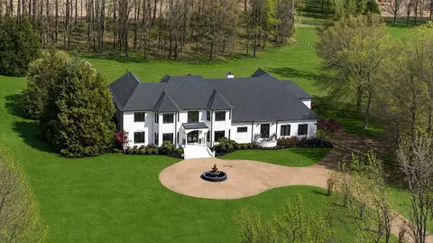 Exterior - 9376 Forest Wind Cv, Collierville, TN 38017 photo 3 of 5