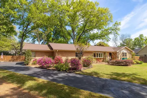 1247 W Yorkshire Cv W, Memphis, TN 38119