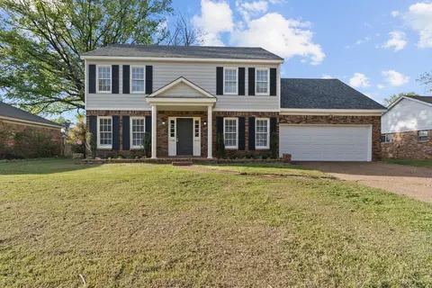 6010 Fox Ridge Dr, Memphis, TN 38115