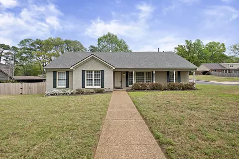 1744 Bryn Mawr Cir, Germantown, TN 38138