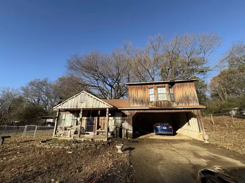 5091 Clinton Rd, Memphis, TN 38109