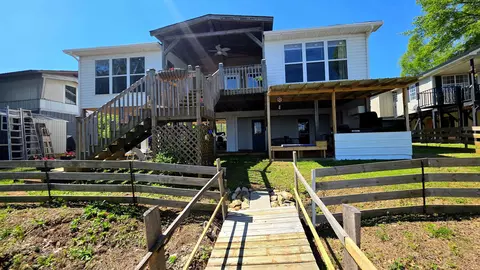 995 Narrows Ln, Counce, TN 38326