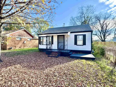 2071 Hubert Ave, Memphis, TN 38108
