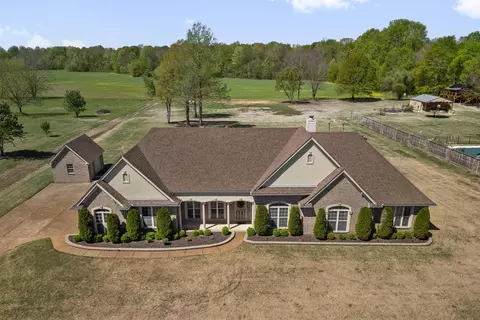 8167 Freudenberg Dr, Millington, TN 38053