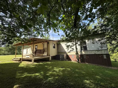 65 Cooksey Ln, Michie, TN 38357