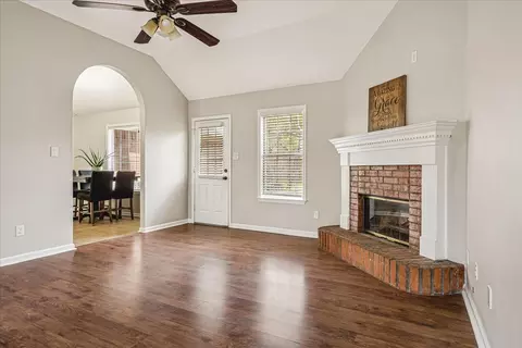 Living - 4706 Shadow Wick Ln, Arlington, TN 38002 photo 3 of 3