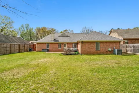 Exterior - 4706 Shadow Wick Ln, Arlington, TN 38002 photo 5 of 6