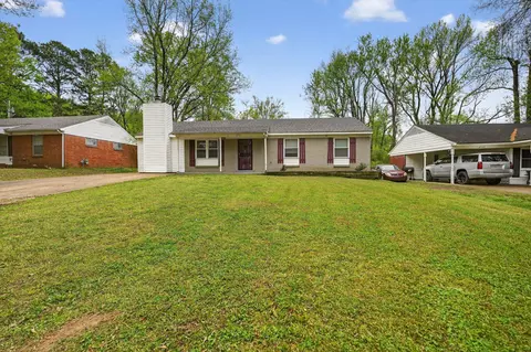 3741 Ridgemont Rd, Memphis, TN 38128