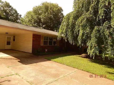3596 Naylor Dr, Memphis, TN 38128