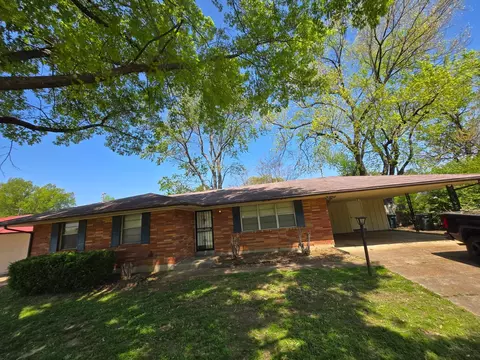 5130 Rolling Fields Dr, Memphis, TN 38134