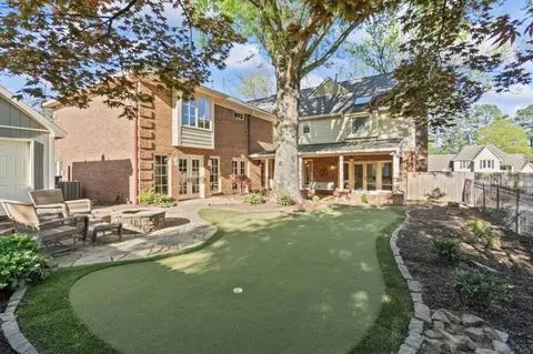947 Rolling Oaks Ln, Collierville, TN 38017