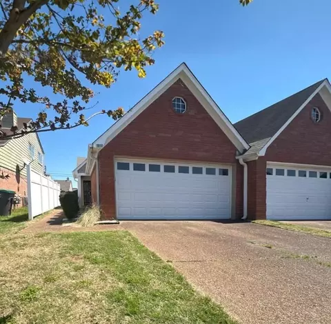 1818 Winship Dr, Cordova, TN 38016
