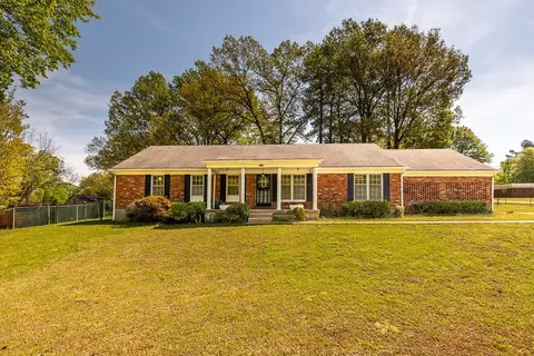 2448 Elmore Park Rd, Bartlett, TN 38134