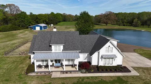 6900 Salem Dr, Lakeland, TN 38002