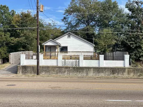 3240 N Watkins St, Memphis, TN 38127