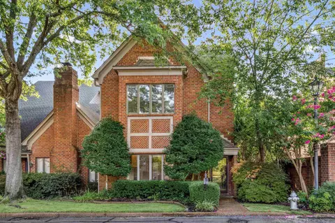 478 W Racquet Club Pl Dr #478, Memphis, TN 38117