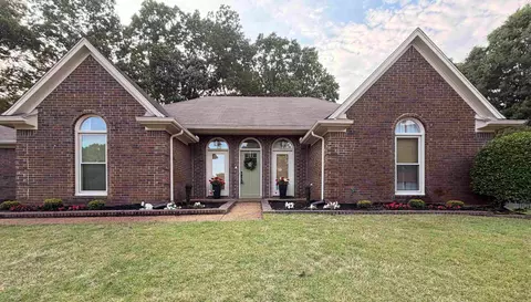 288 Hughes Cv, Collierville, TN 38017