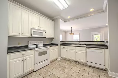 Kitchen - 9 Mountain View Dr, Iuka, MS 38852 photo 2 of 3