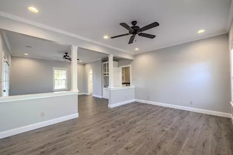 Living - 9 Mountain View Dr, Iuka, MS 38852 photo 7 of 7