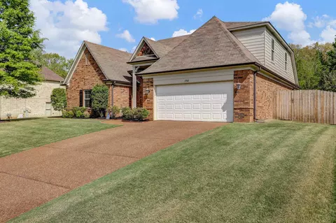 Exterior - 6902 Bishops Knoll Cv, Bartlett, TN 38135 photo 2 of 6