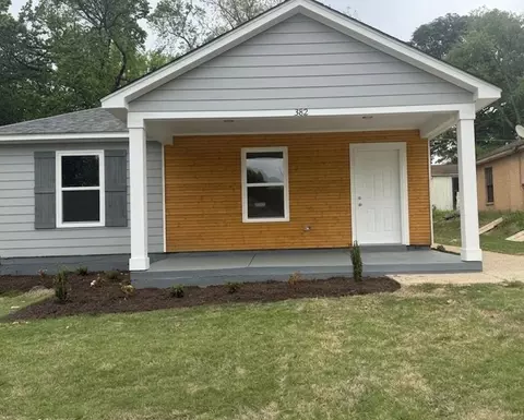 382 Carbon Dr, Memphis, TN 38109