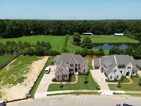 605 Cedar Shadows Cir W, Collierville, TN 38017