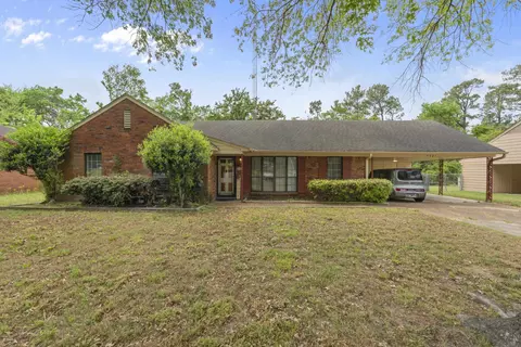 3321 Earl Dr, Memphis, TN 38128