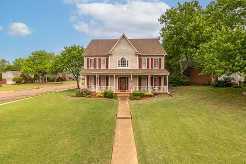 780 Autumn Winds Dr, Collierville, TN 38017