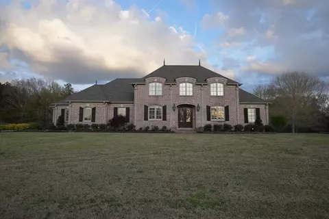 270 Fair Meadows Ln, Eads, TN 38028