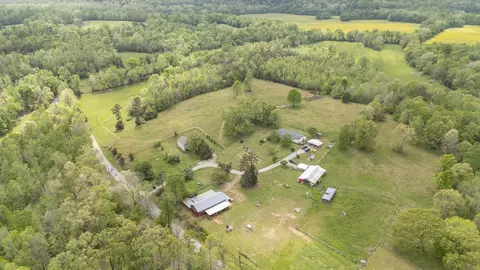 1845 Old Bethlehem Rd, Olivehill, TN 38475