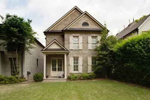 3564 Walnut Grove Rd, Memphis, TN 38111