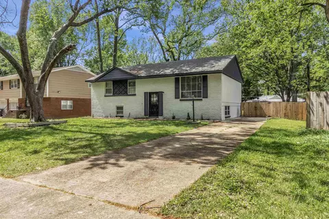 3263 Glen Logan Dr, Memphis, TN 38134