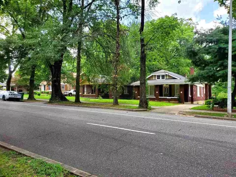 1382 S Parkway Ave E, Memphis, TN 38106