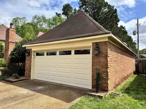 Exterior - 6771 Castlegate Ln, Memphis, TN 38141 photo 3 of 6