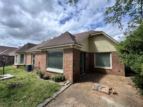 Exterior - 6771 Castlegate Ln, Memphis, TN 38141 photo 4 of 6