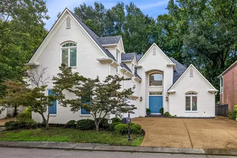 1073 Humphrey Oaks Cir, Memphis, TN 38120