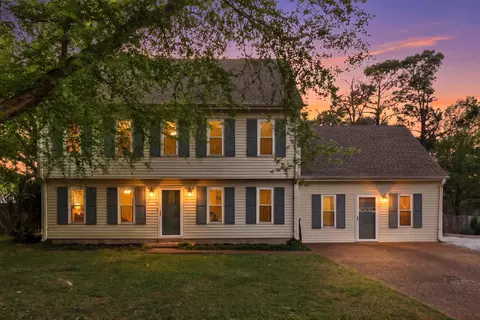 959 Grouse Meadow Dr, Memphis, TN 38018