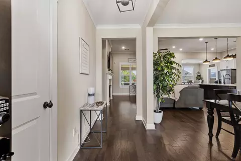 Entry Way - 6424 Sallows Cv, Bartlett, TN 38135 photo 1 of 3