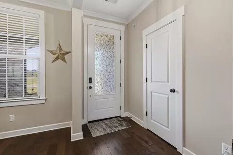 Entry Way - 6424 Sallows Cv, Bartlett, TN 38135 photo 2 of 3