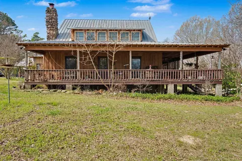 Exterior - 392 Sycamore Rd, Coldwater, MS 38618 photo 1 of 11