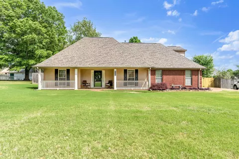 115 Countrywood Ln, Oakland, TN 38060