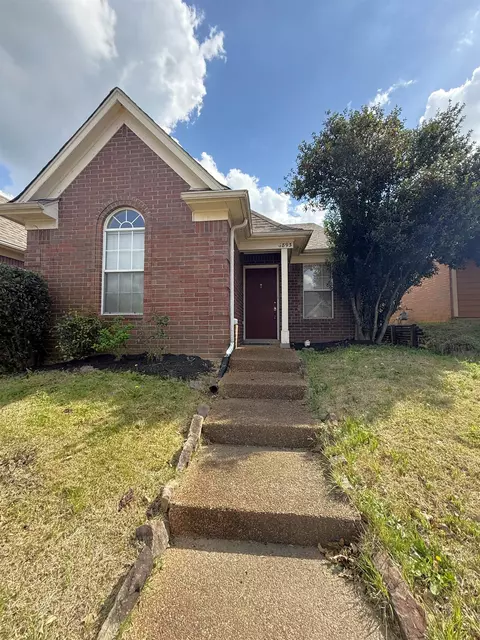 6893 Century Oaks Dr, Cordova, TN 38018