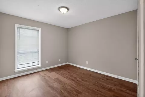 Bedroom - 4094 Double Tree Rd, Memphis, TN 38109 photo 3 of 6