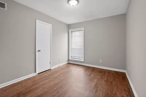 Bedroom - 4094 Double Tree Rd, Memphis, TN 38109 photo 1 of 6