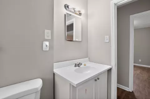 Bath - 4094 Double Tree Rd, Memphis, TN 38109 photo 1 of 2