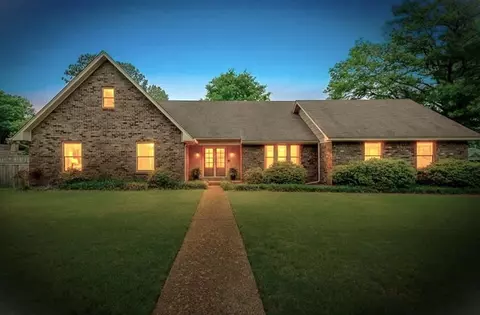 1551 Cordova Rd, Germantown, TN 38138