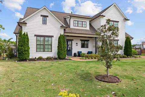 175 Sunflower View Rd, Piperton, TN 38017