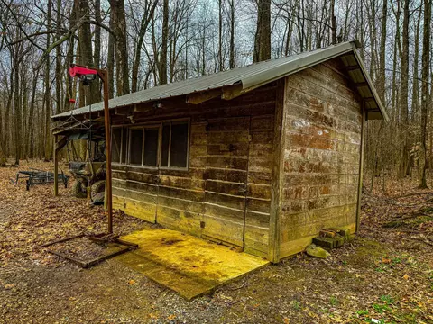 Exterior - 280 Fields Rd, Dukedom, TN 38226 photo 7 of 8