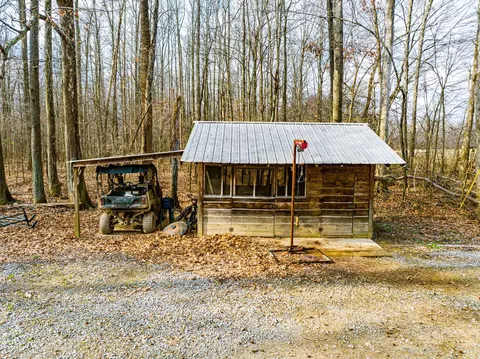 Exterior - 280 Fields Rd, Dukedom, TN 38226 photo 8 of 8