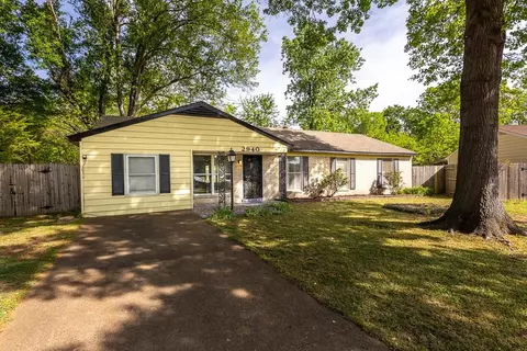 2940 Brook Cv, Horn Lake, MS 38637
